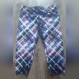 Calvin Klein Performance Quick Dry Multi-Coloured Crop Leggings Women's Large